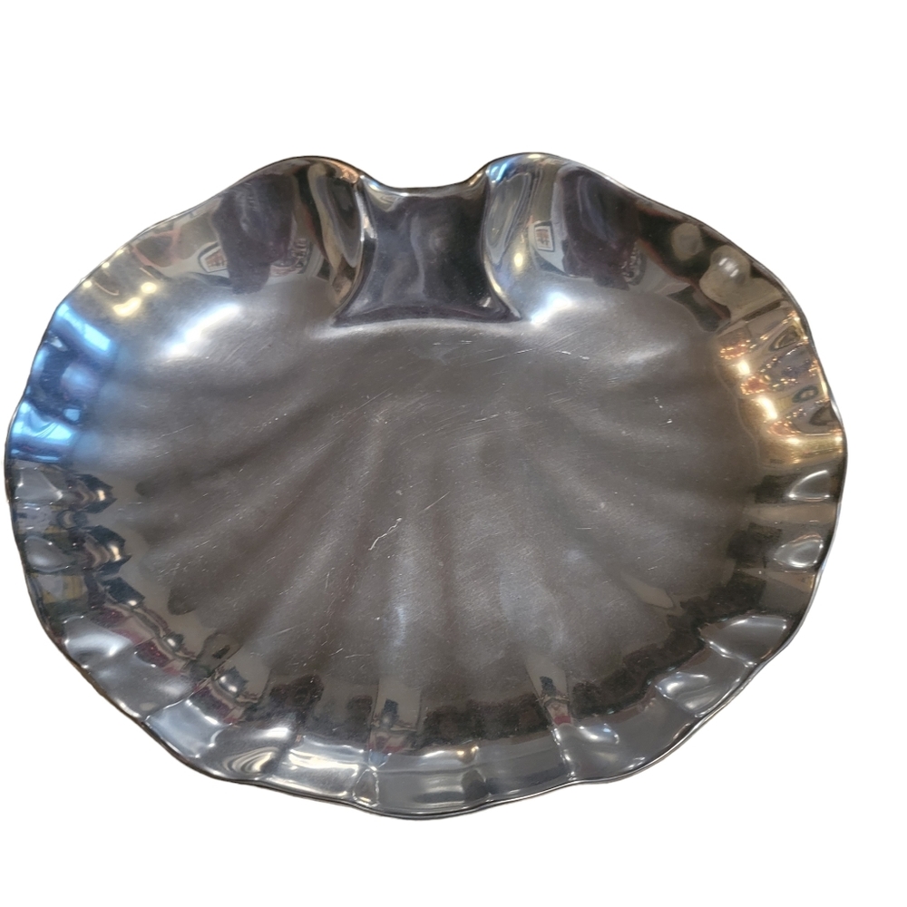 Wilton Armetale Silver Scalloped Shell Metal Serving Dish